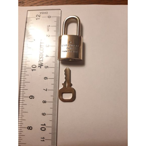 *GENUINE* 2 TWO Louis Vuitton Locks *INCLUDES KEY* - Picture 8 of 12